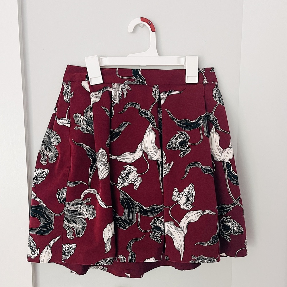 Banana Republic Pleated Skirt